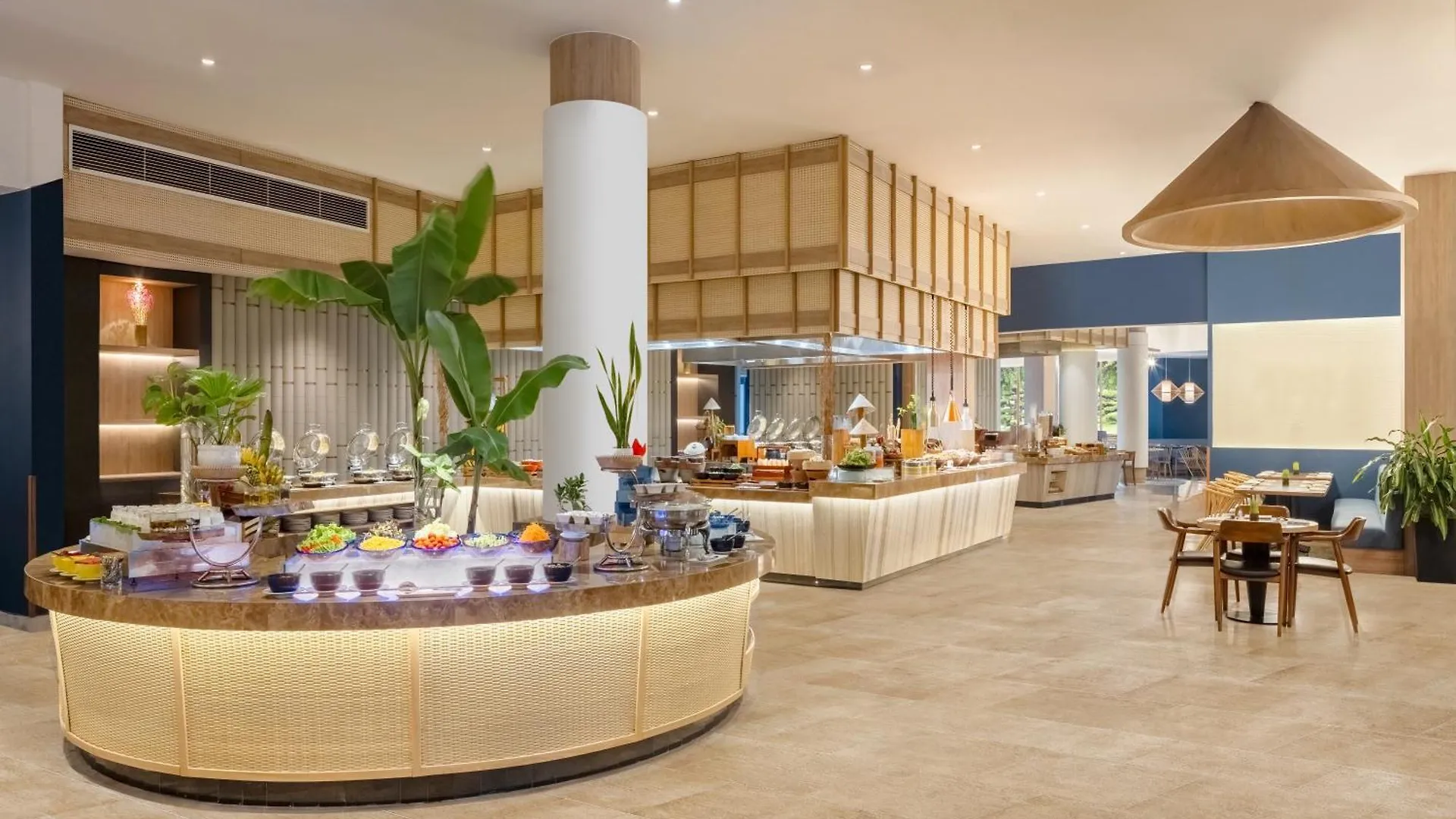 Melia Danang Beach Resort 5*, Đà Nẵng